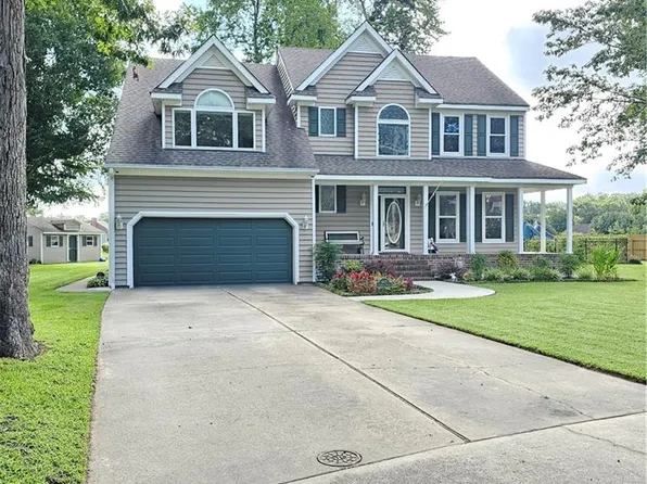 4413 Foxwood Pl, Suffolk, VA 23435