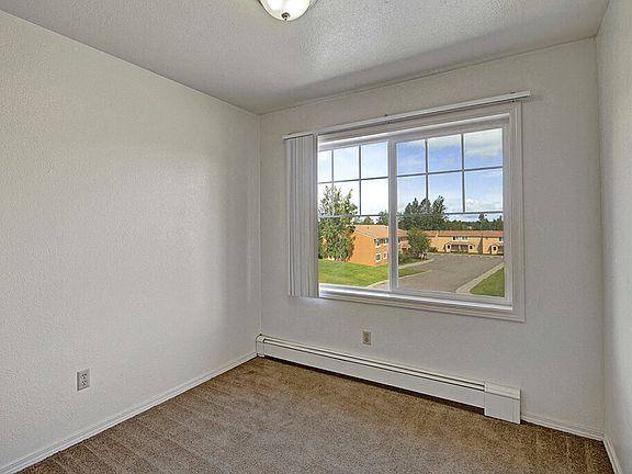 The Glen Apartments - Bedroom