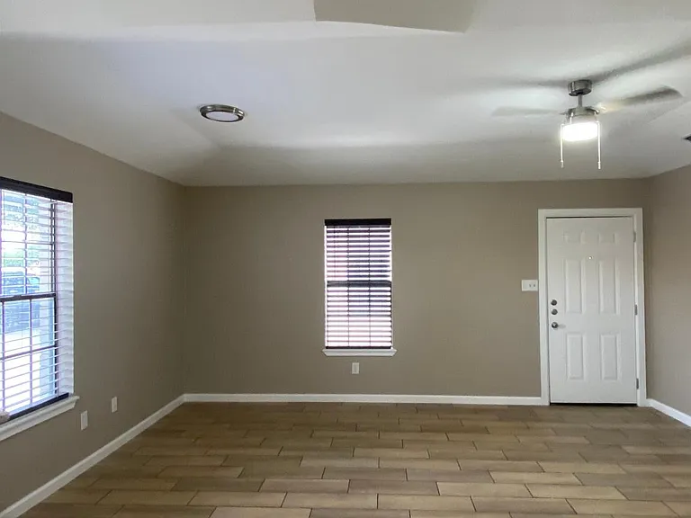 1204 Bryce Dr #1 — Photo 4