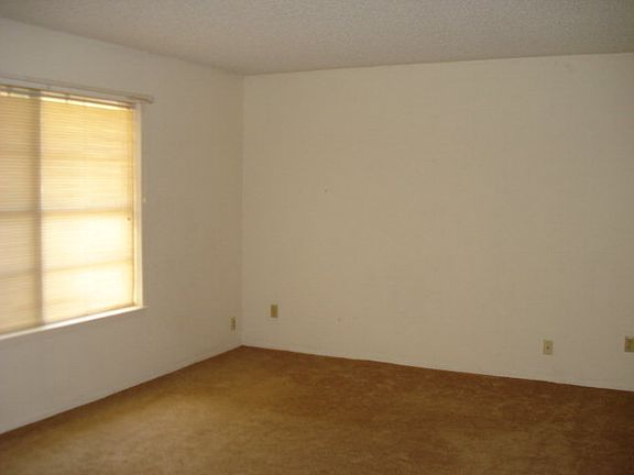 5th image of 209 Galvin Dr