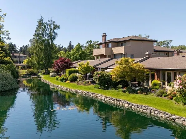 2345 Cedar Hill Cross Rd #125, Oak Bay, BC V8P 5M8