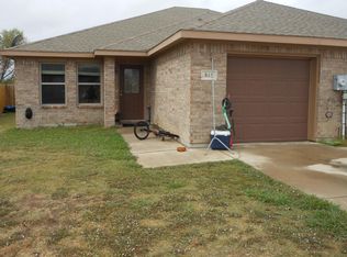 941 Robineta Ln, Gunter, TX 75058