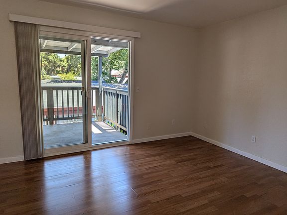 5th image of 877 Sonoma Ave APT 8