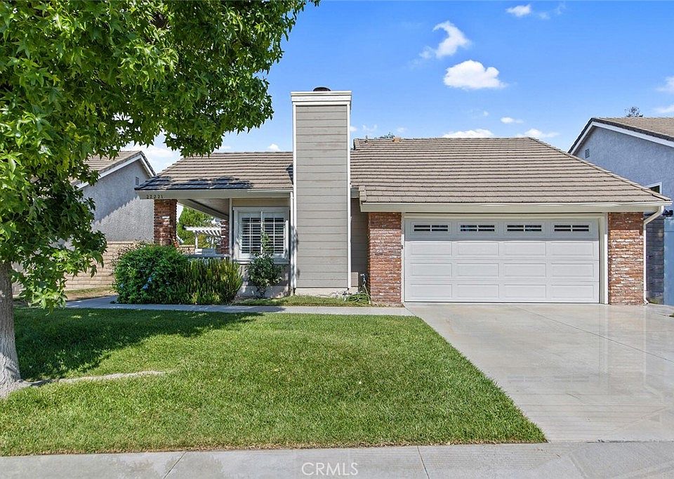 1st image of 27221 Camden Pl