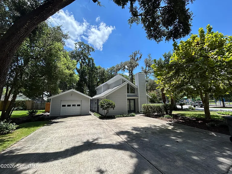 125 Atlantic Dr — Photo 2