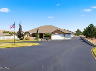 3861 Speyers Rd, Selah, WA 98942