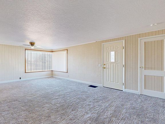3rd image of 1413 Sanford Ave