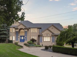 56764 Jewell Rd, Shelby Township, MI 48315