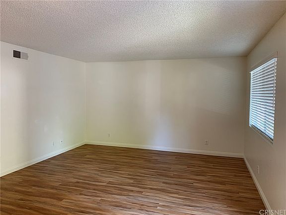 3rd image of 2624 Sextant Ave