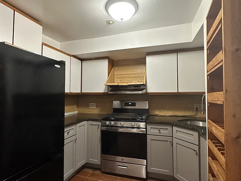 1433 S 6th St #1 — Photo 16