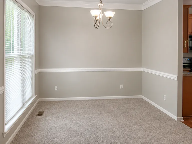 17239 Knoxwood Dr — Photo 5