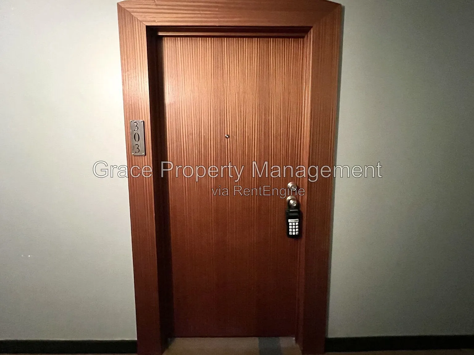 2 bed, 2.0 bath, 915 sqft, $1,655 — Photo 3