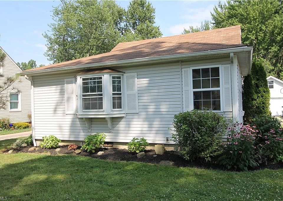 1st image of 7683 Mapleway Dr