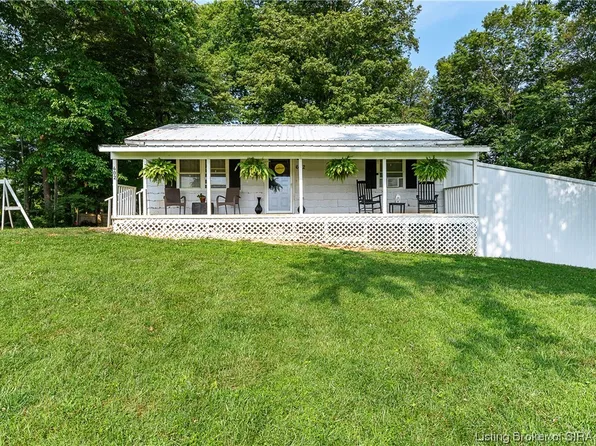 602 N Franklin School Road, Salem, IN 47167