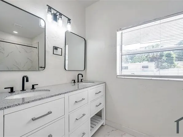 1511 12th St S, Saint Petersburg, FL 33705