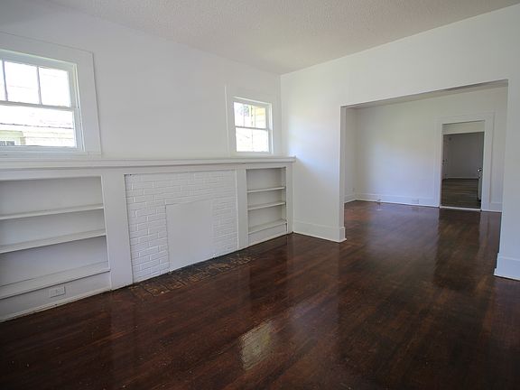 3rd image of 2744 Pike Rd