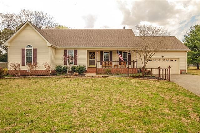 1st image of 2239 Eastview Dr