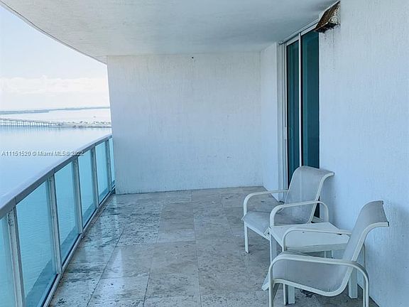 4th image of 2101 Brickell Ave APT 1703