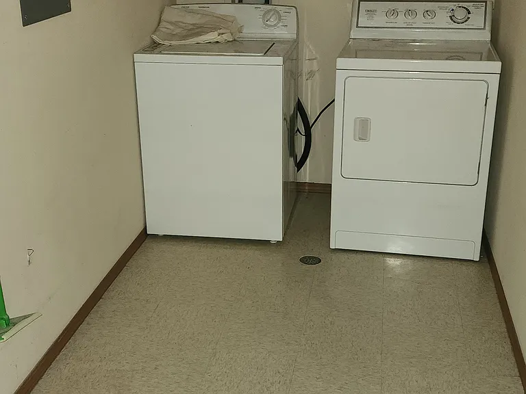751 Horn St #751 — Photo 6