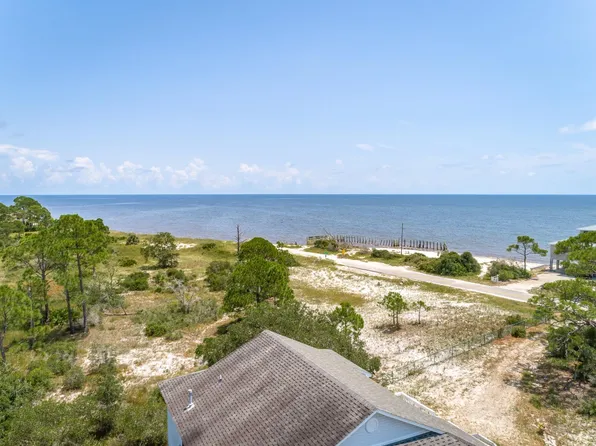 1034 Gulf Shore Blvd, Alligator Pt, FL 32346