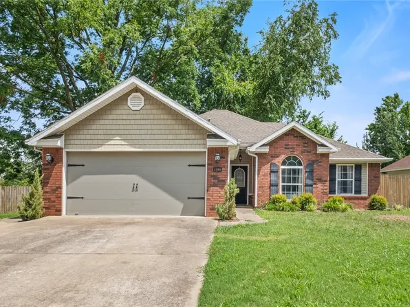 2289 Oaklawn Ave, Fayetteville, AR 72701