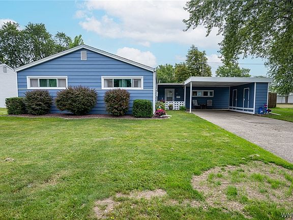 2nd image of 21 Beverly Dr