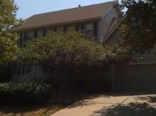 11453 S Northwood Cir, Olathe, KS 66061