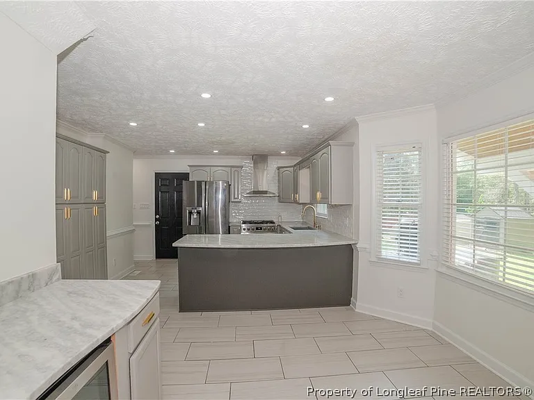 6317 Nakoma Way — Photo 9