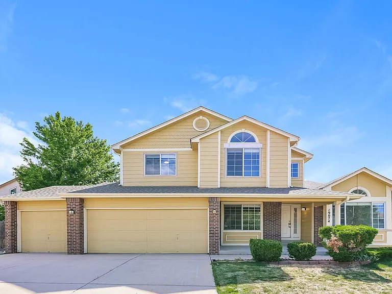 19074 E Prentice Cir — Photo 1