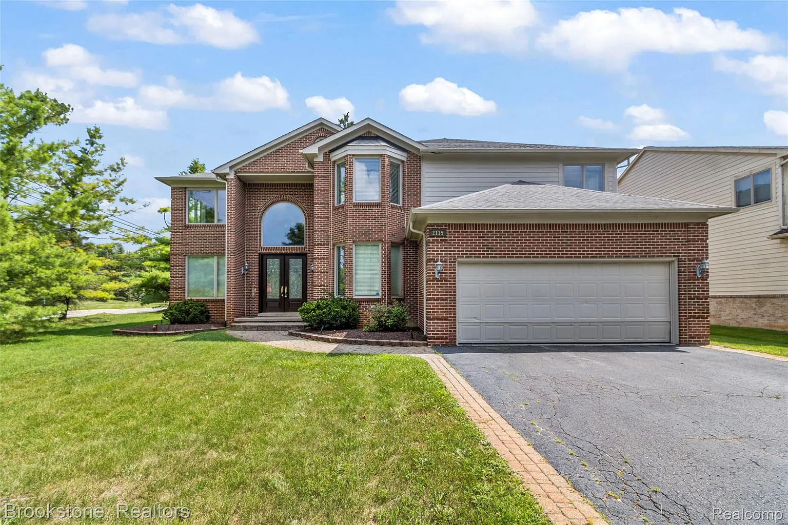 2115 Aldwin Dr photo 1