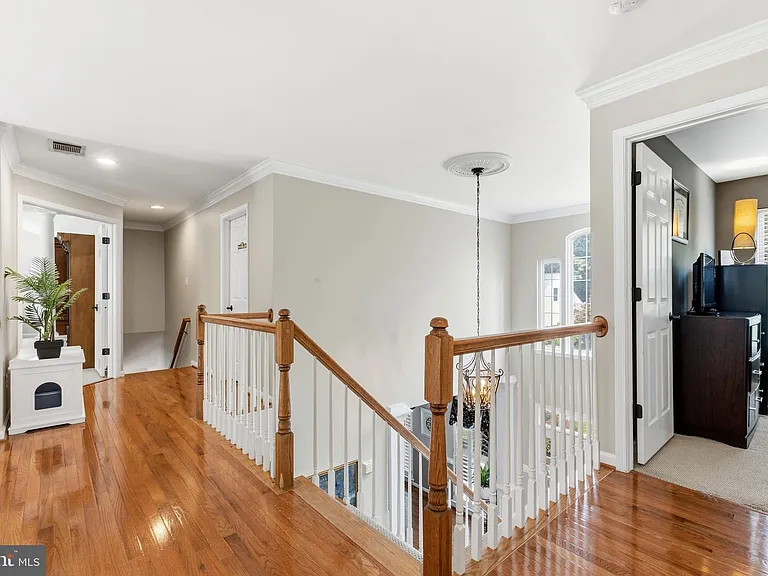 8147 Cancun Ct — Photo 23