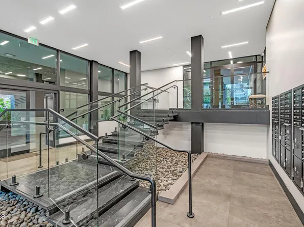 178 S Euclid Ave #412, Pasadena, CA 91101