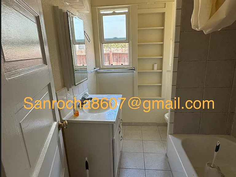 1718 N Freeman Ave — Photo 27