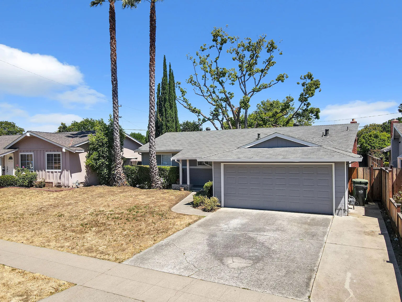 4 bed, 2.0 bath, 1565 sqft, $4,800 — Photo 4