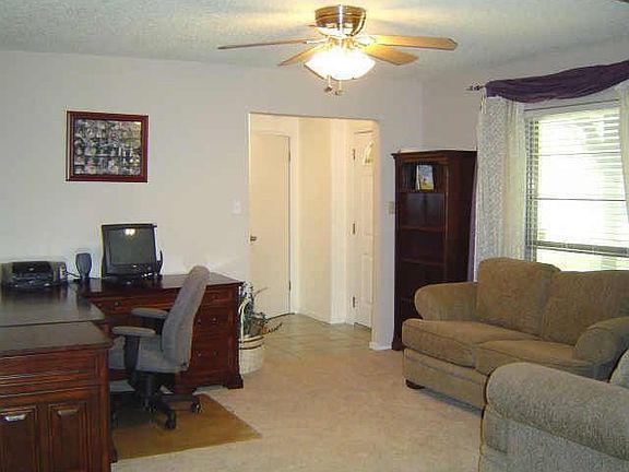 3rd image of 6417 Winn Dr