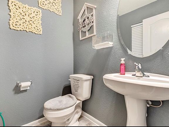 4th image of 2542 White Bluff Ln