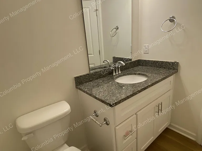 517 Deerwood St #G — Photo 5