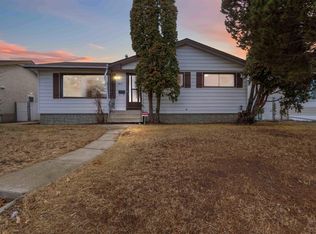 7811 130a Ave NW, Edmonton, AB T5C 1Z3