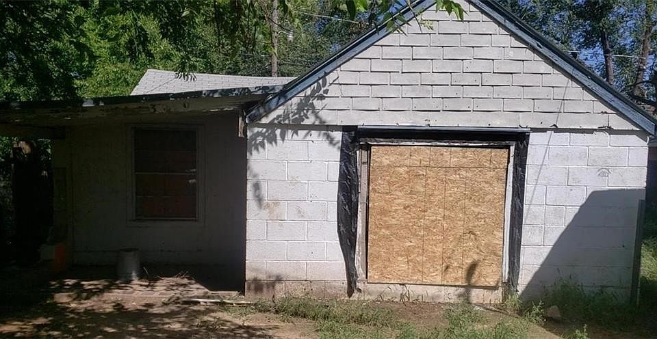 2nd image of 3029 SW 24th St