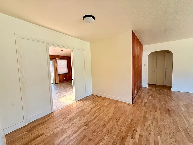755 Walker Ave — Photo 21