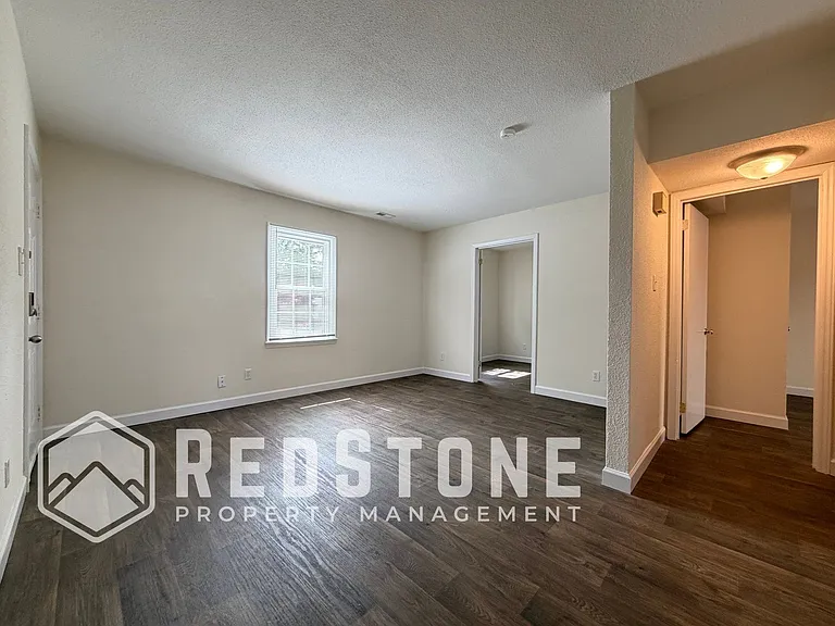 600 Church St #2 — Photo 3