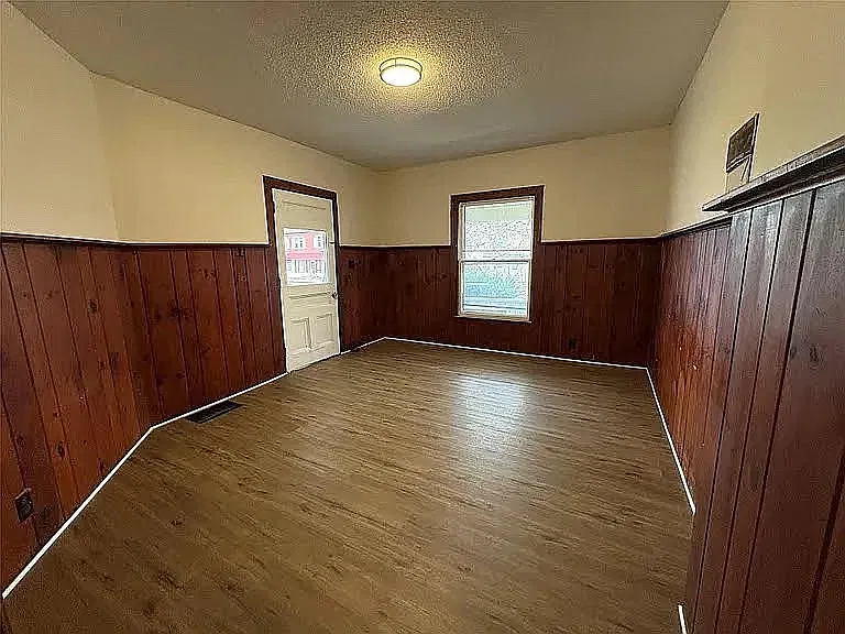 1 bed, 1000 sqft, $1,000 — Photo 2