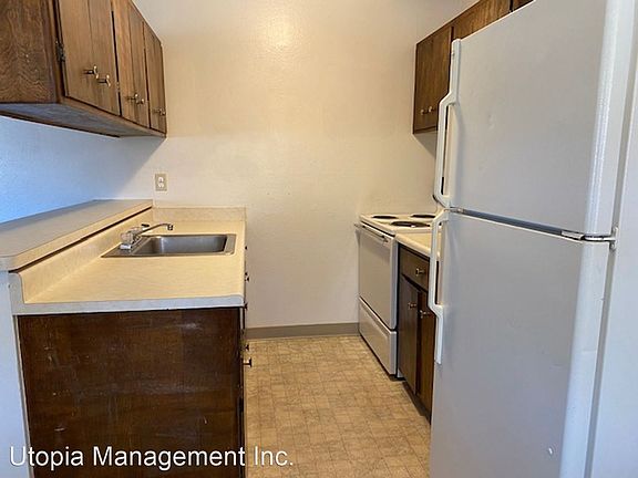 3rd image of 930 Paiute Ln APT 16