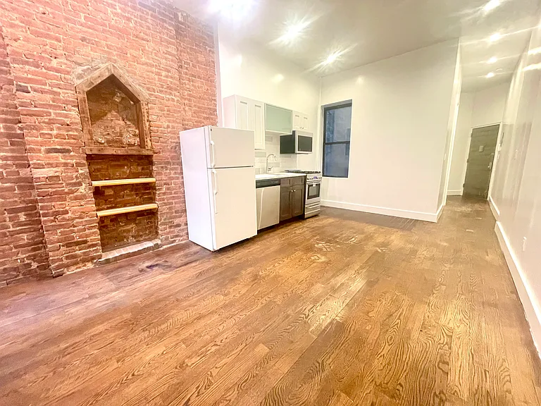239 Troy Ave #2 — Photo 2