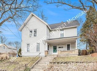 53 Grove St NE #2, Grand Rapids, MI 49505