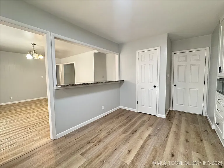 11311 E 15th Pl — Photo 10