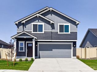 673 SW Mendenhall St, Mountain Home, ID 83647