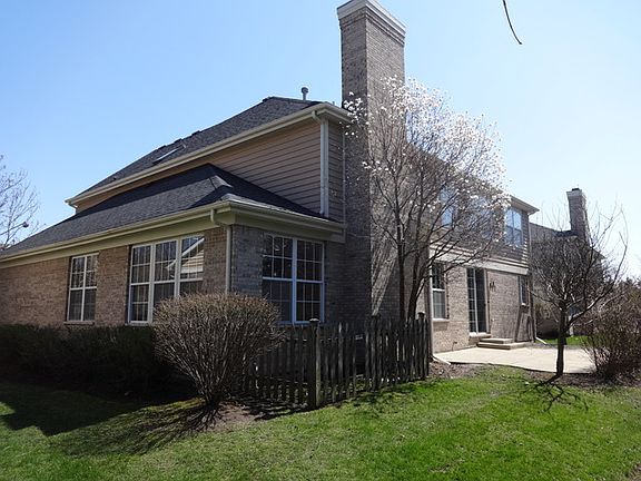 3rd image of 649 W Sycamore St