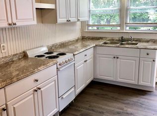 26 Park St, Rockland, MA 02370