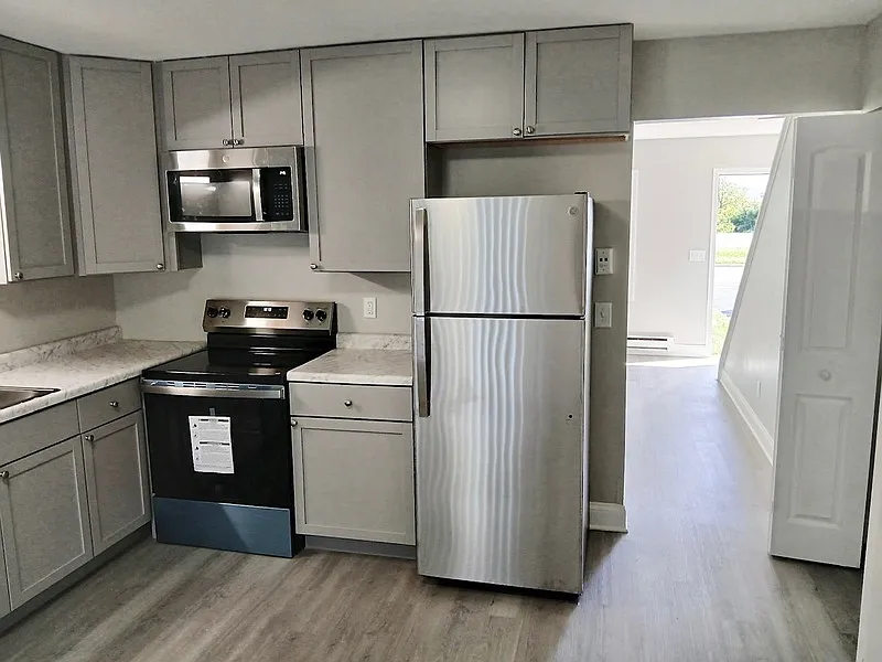 2 bed, 1.5 bath, 1020 sqft, $1,850 — Photo 3